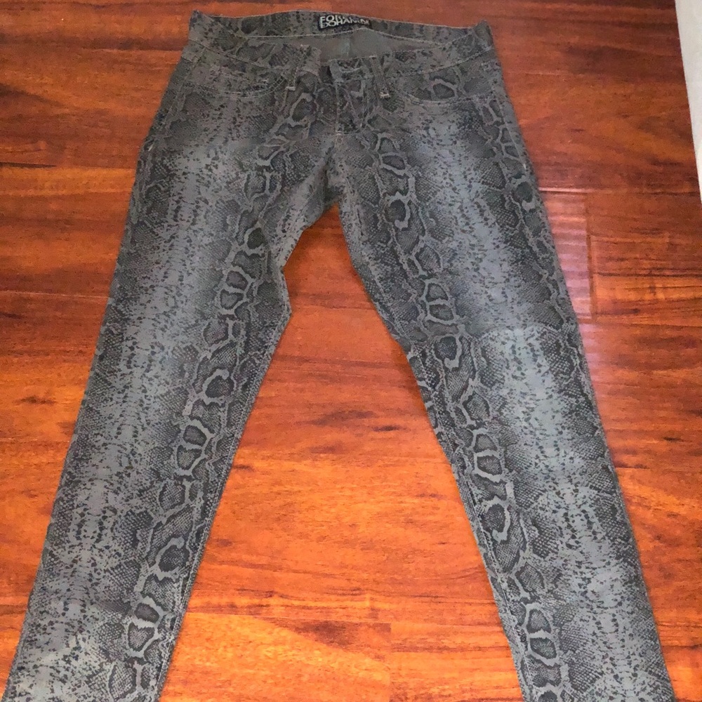 Women’s Jeans